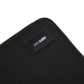 Pacsafe men's large RFID wallet - jet black